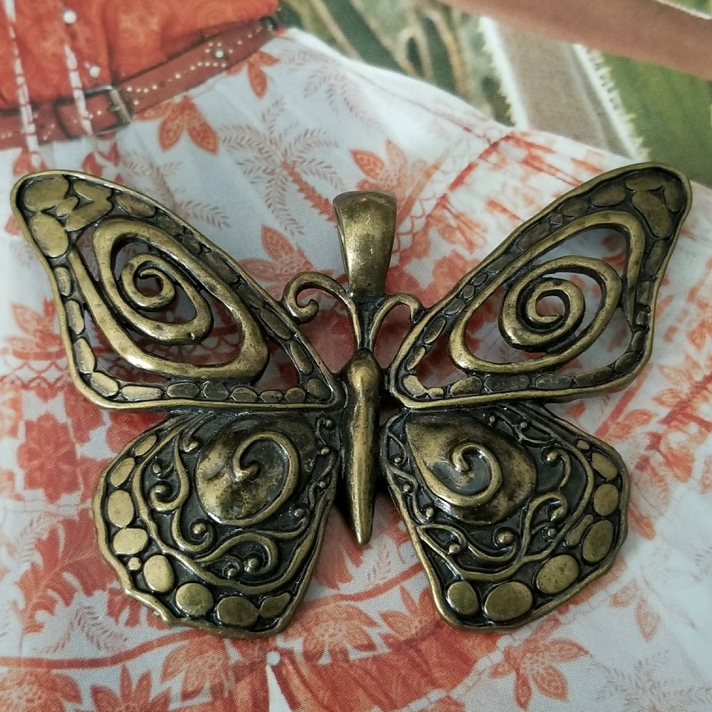 Relisted -Butterfly pendant antique gold tone moth insect - Picture 4 of 6
